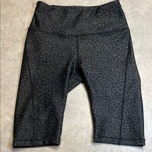 Calia women’s black/gray athletic spandex shorts. Size S